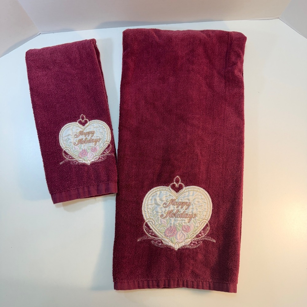 Vintage Towel Set Burgundy Happy Holidays Heart Rose Embroidered 2pc Christmas